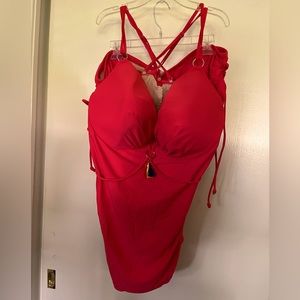 Coral tankini with underwire bra inside